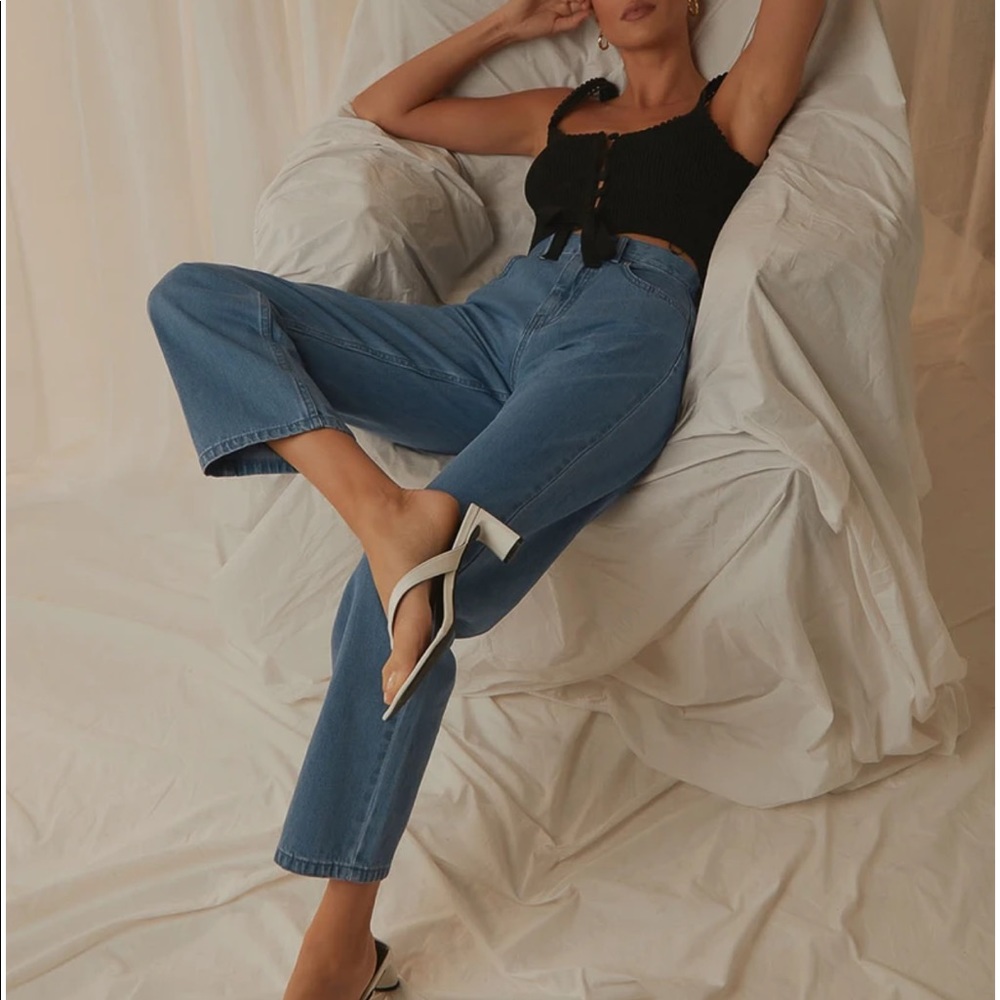 Wide legged Jeans